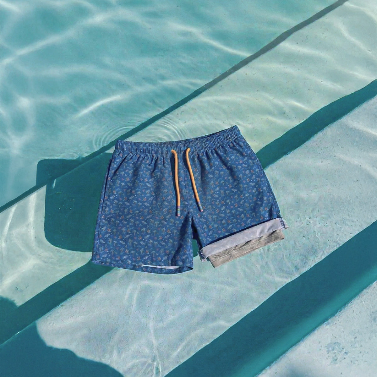 Mens Swim Trunks: Styles, Fabrics, and How to Choose the Perfect Pair